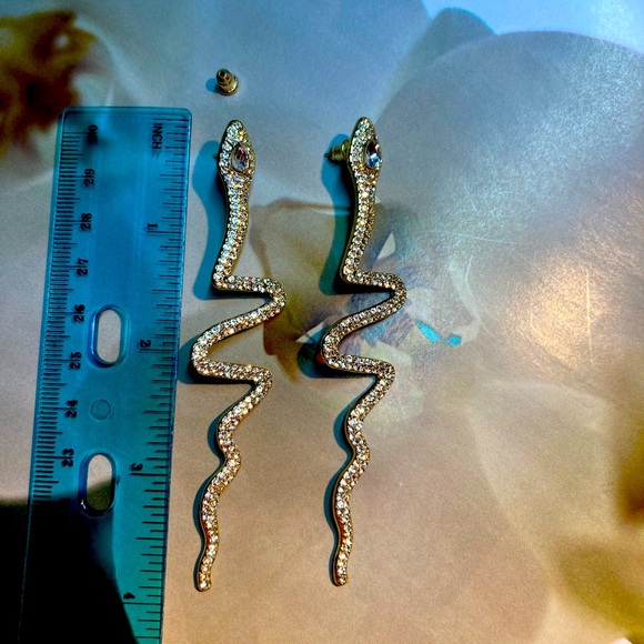 Luxury Rhinestone Crystals Long Snake Earrings - Picture 5 of 5